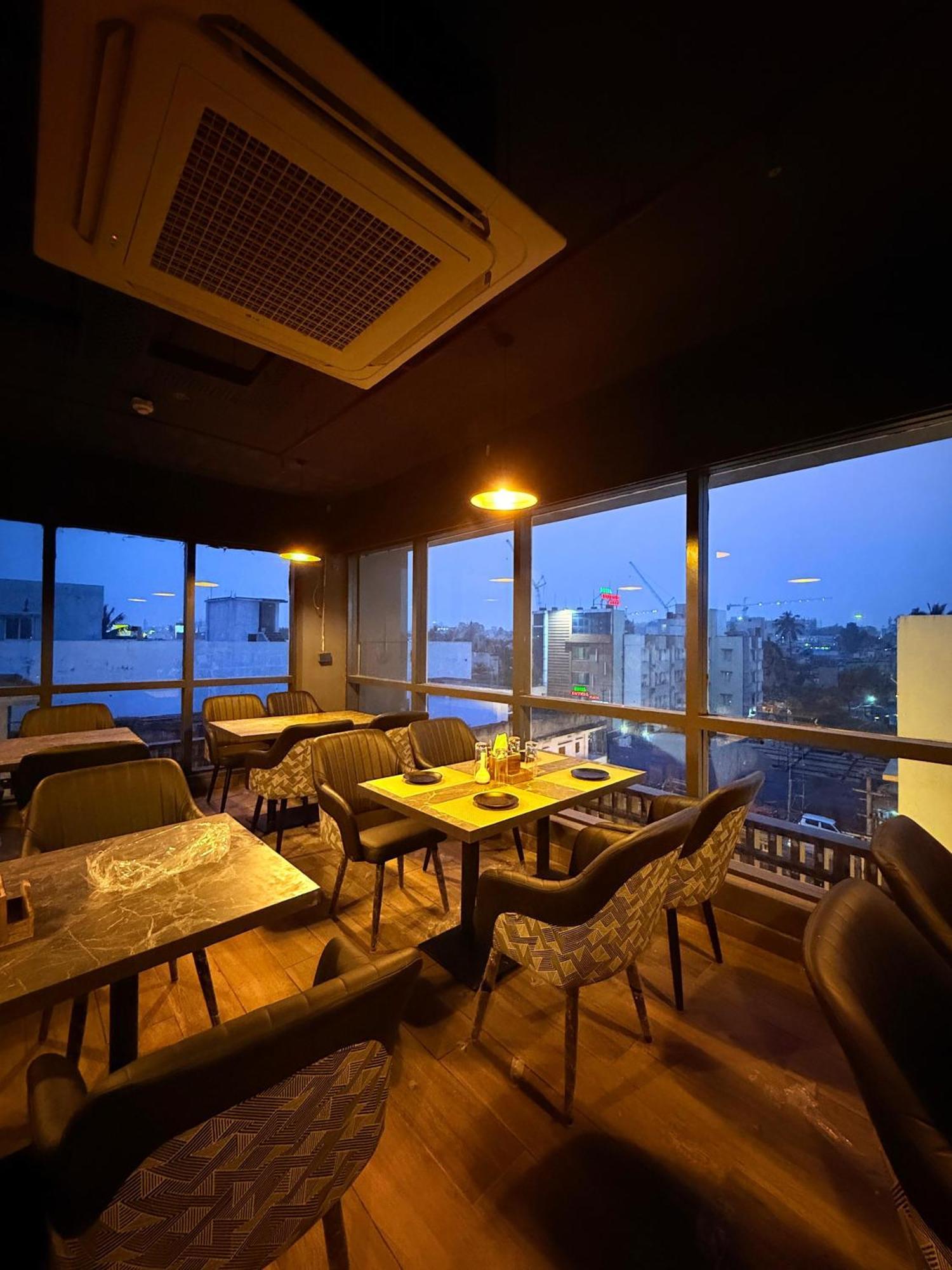 Hotel Orange Bhubaneswar Zewnętrze zdjęcie